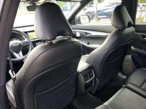 Used 2023 INFINITI QX50 Sport AWD/4WD image 12