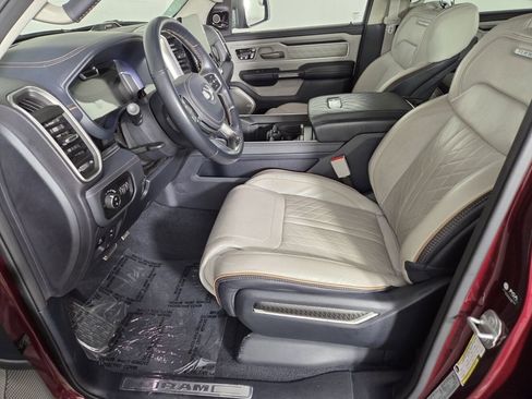 Certified 2025 RAM 1500 Tungsten AWD/4WD image 12