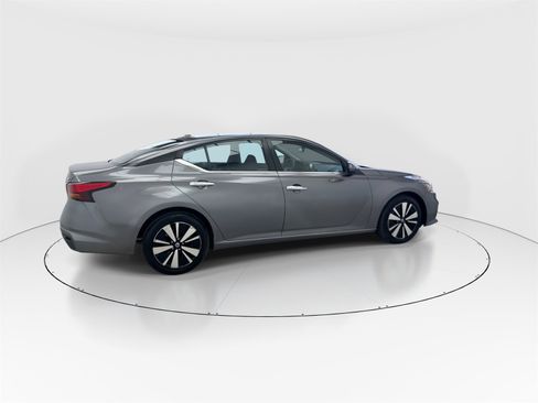 Used 2021 Nissan Altima 2.5 SV image 8