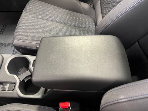Used 2025 Subaru Forester Premium AWD/4WD image 28