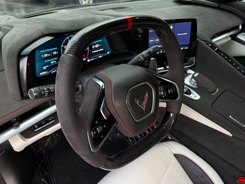 Used 2023 Chevrolet Corvette Stingray Premium Conv w/ Z51 Performance Package image 16