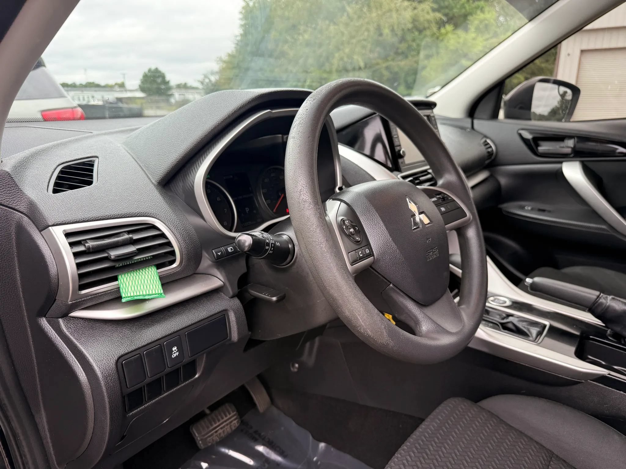 Used 2020 Mitsubishi Eclipse Cross ES AWD/4WD image 17