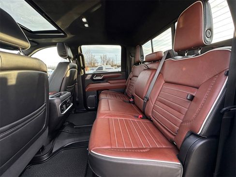 Used 2024 GMC Sierra 2500 Denali Ultimate image 23
