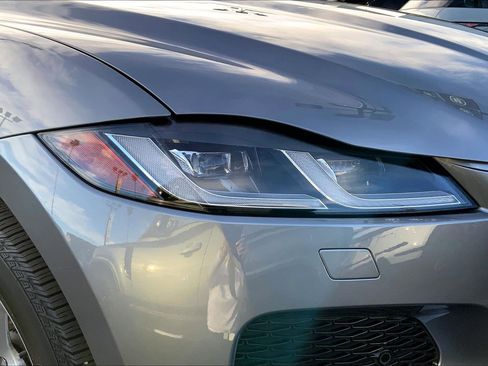 Used 2023 Jaguar F-PACE S image 25