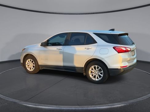 Used 2020 Chevrolet Equinox LS FWD image 6