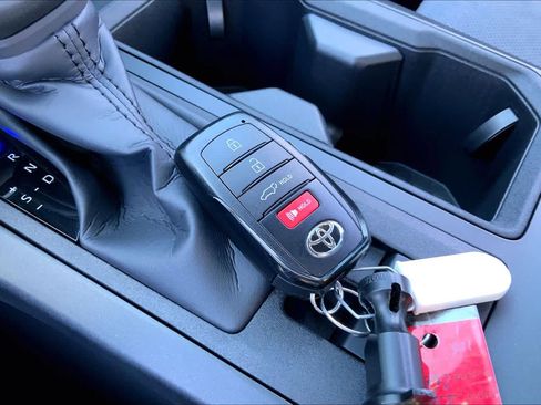 Used 2026 Toyota RAV4 XSE w/ Weather Package AWD/4WD image 15