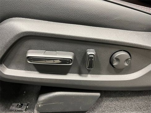 New 2025 Honda Pilot Black Edition image 11