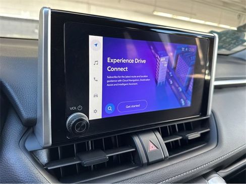 Used 2025 Toyota RAV4 LE image 9