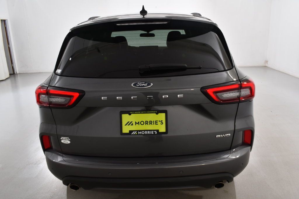 Used 2023 Ford Escape ST-Line w/ Tech Pack #1 AWD/4WD image 13