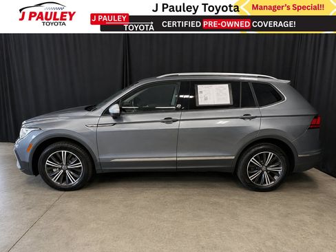Used 2024 Volkswagen Tiguan Wolfsburg Edition FWD image 2