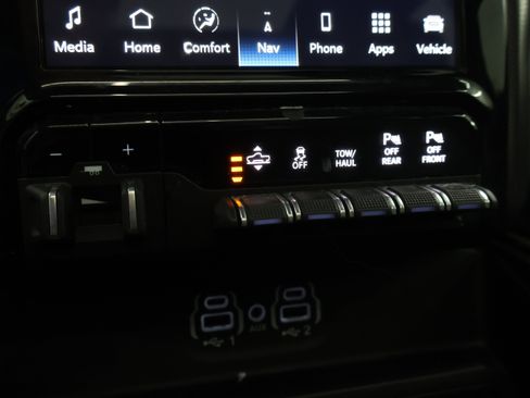 Used 2023 RAM 1500 Limited w/ Night Edition AWD/4WD image 44