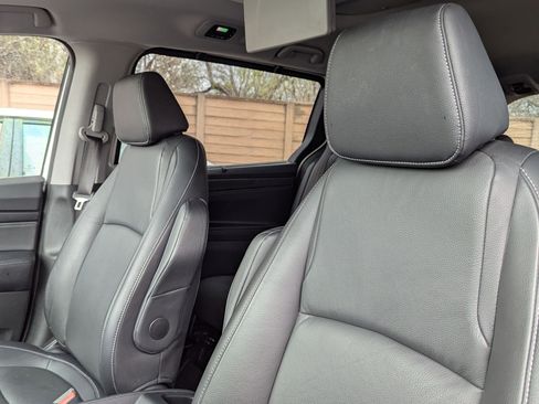 Used 2022 Honda Odyssey Touring image 13