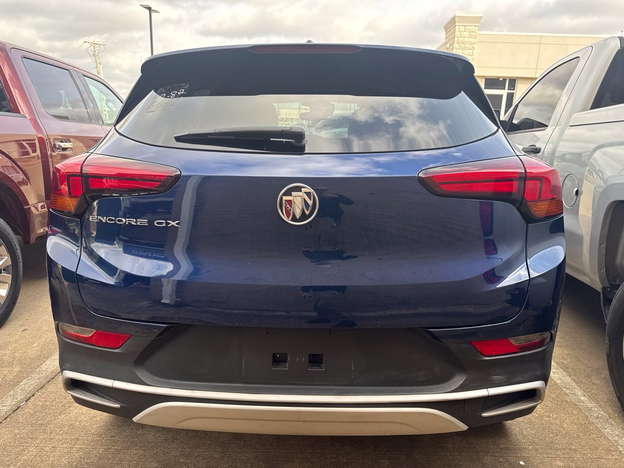 Used 2023 Buick Encore GX Select FWD image 5