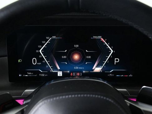 Used 2023 BMW 740i w/ Parking Assistance Package image 11