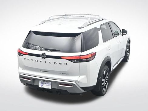 Used 2025 Nissan Pathfinder Platinum FWD image 37