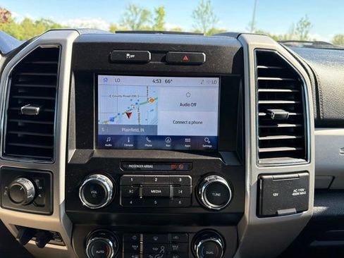 Used 2021 Ford F350 Lariat w/ Lariat Value Package AWD/4WD image 27