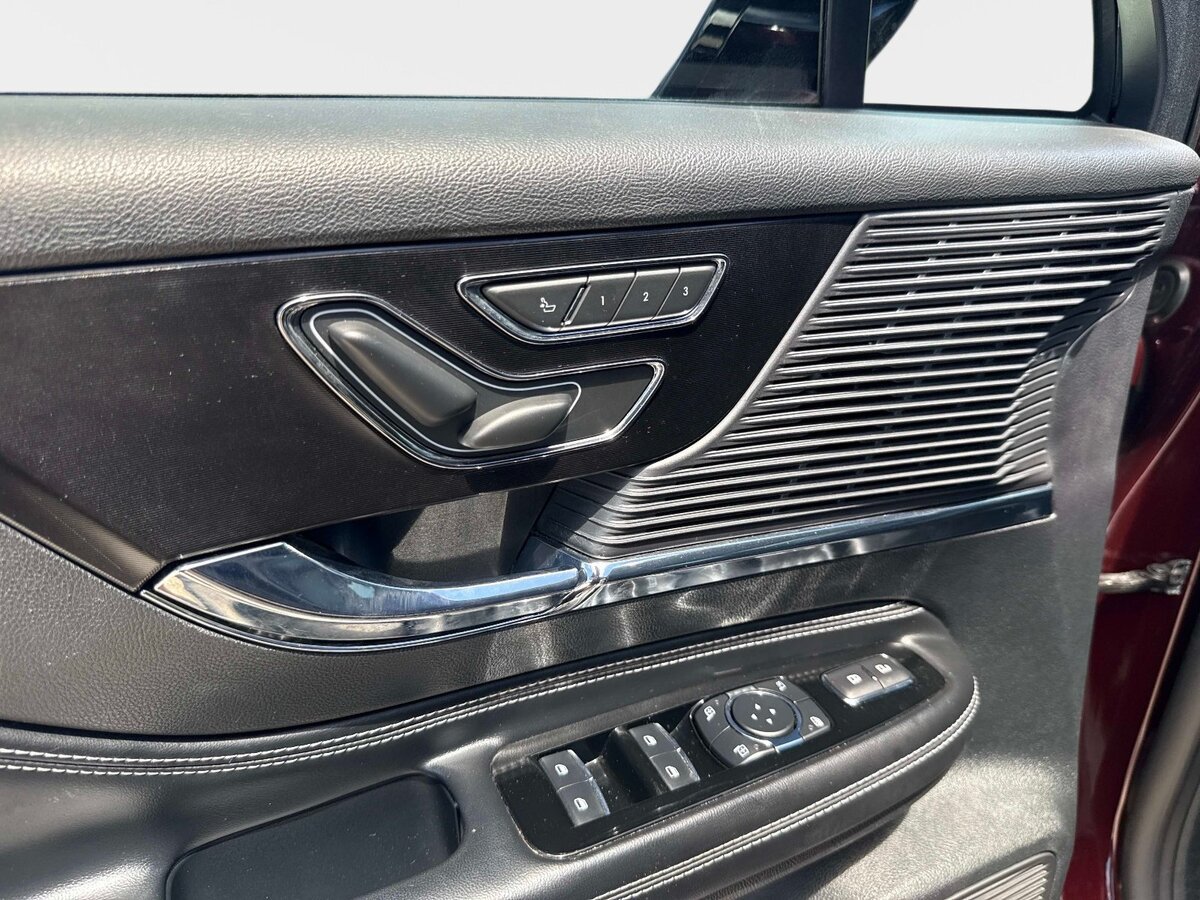 Used 2020 Lincoln Corsair FWD image 17