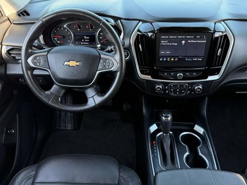 Used 2020 Chevrolet Traverse LT FWD image 12