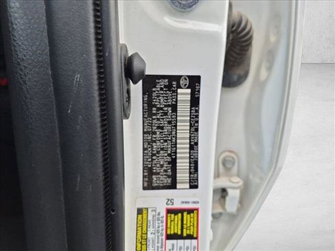Used 2022 Toyota Camry SE FWD image 23
