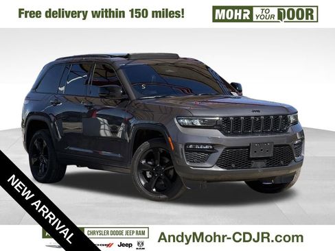 Used 2024 Jeep Grand Cherokee Limited w/ Luxury Tech Group II image 1