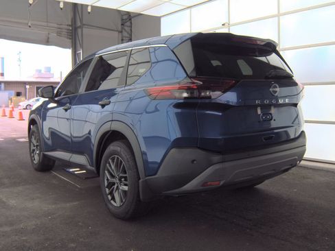 Used 2023 Nissan Rogue S image 10