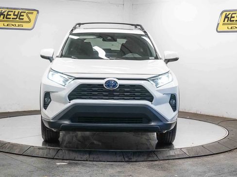 Used 2019 Toyota RAV4 XLE image 6
