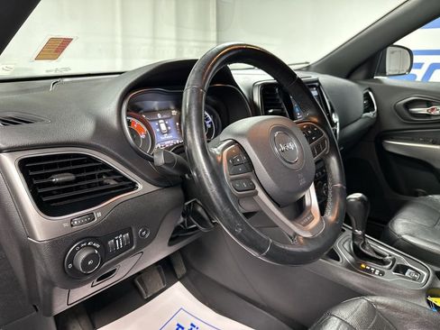 Used 2019 Jeep Cherokee High Altitude image 17