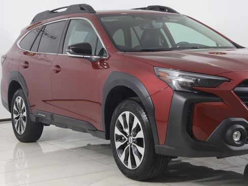 Used 2023 Subaru Outback Limited image 39