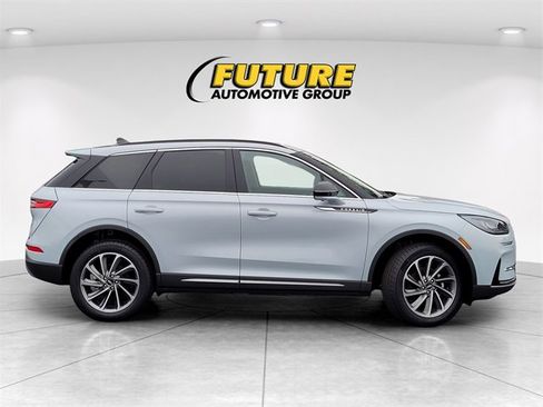 New 2025 Lincoln Corsair Premiere w/ Equipment Group 101A image 4