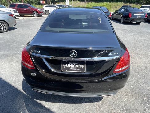 Used 2017 Mercedes-Benz C 300 4MATIC Sedan image 6