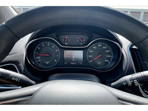 Used 2018 Chevrolet Cruze LT FWD image 22