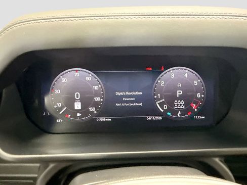 Used 2023 Land Rover Defender 130 First Edition image 33