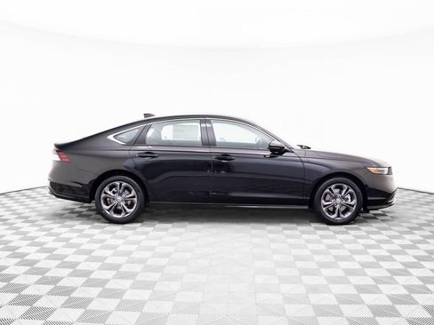 Used 2025 Honda Accord EX-L image 8