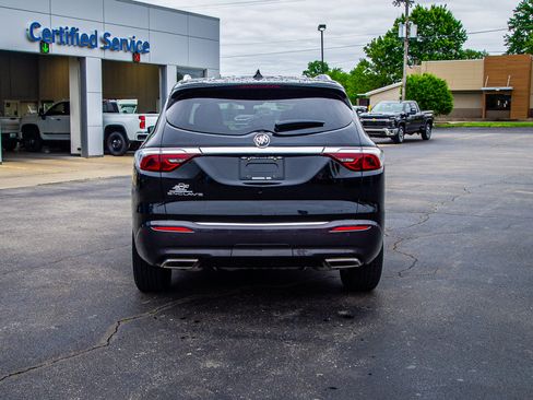 Used 2024 Buick Enclave Essence w/ Technology Package FWD image 6