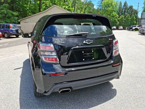 Used 2020 Chevrolet Sonic LT w/ Convenience Package FWD image 9