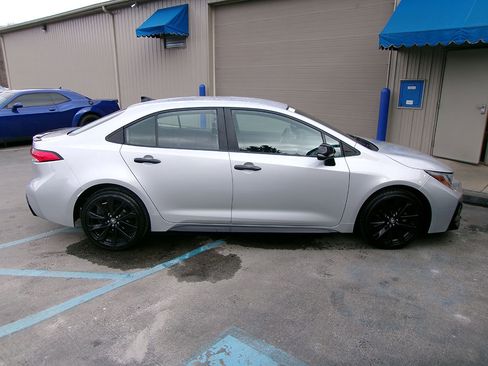 Used 2022 Toyota Corolla SE image 8