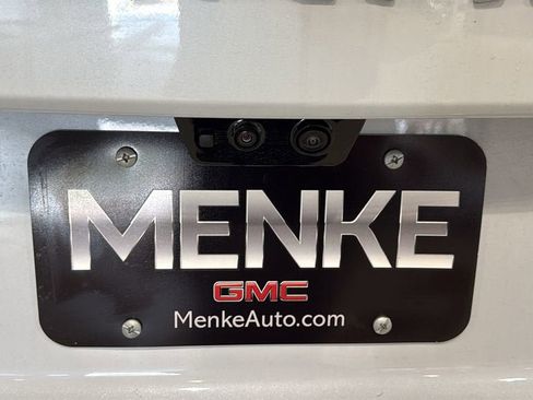 New 2026 GMC Yukon XL Denali Ultimate w/ LPO, Floor Liner Package AWD/4WD image 9