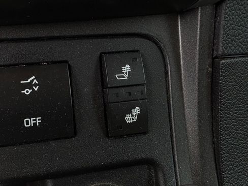 Used 2011 Chevrolet Traverse LT w/ Personal Connectivity Package AWD/4WD image 29