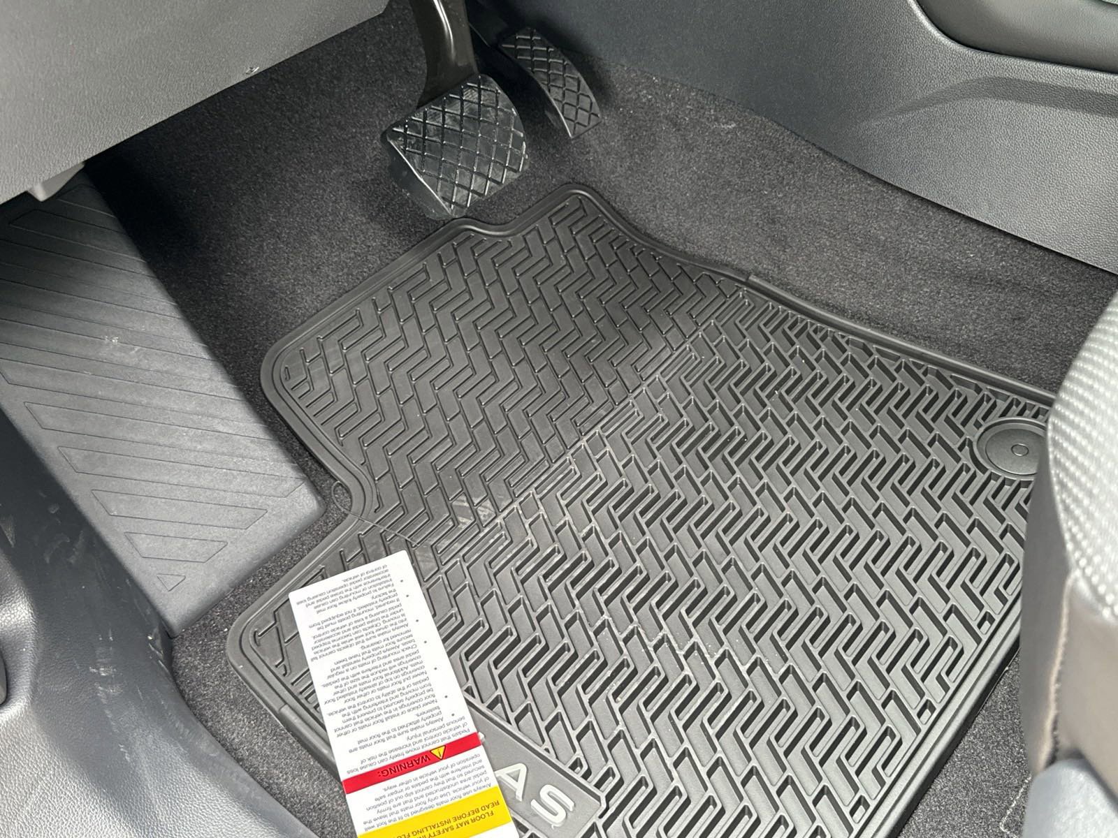 Certified 2026 Volkswagen Atlas SE FWD image 38