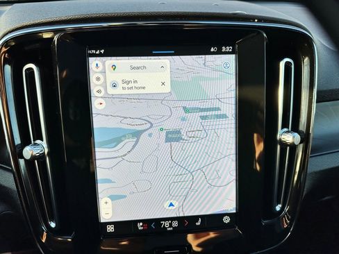 Used 2023 Volvo C40 P8 Recharge Plus w/ Climate Package image 18