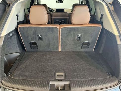 Used 2024 Acura MDX SH-AWD w/ Technology Package image 15