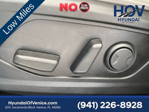 Certified 2024 Hyundai Tucson Limited FWD image 26