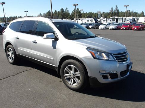 Used 2016 Chevrolet Traverse LT AWD/4WD image 7