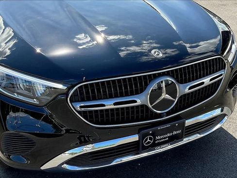 Used 2026 Mercedes-Benz GLC 300 4MATIC image 35