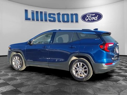 Used 2023 GMC Terrain SLT image 5