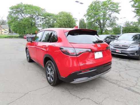 Certified 2025 Honda HR-V EX-L image 4