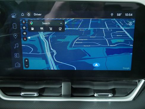 Used 2025 Chevrolet Equinox LT image 28