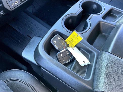 Used 2022 GMC Sierra 1500 SLT image 12