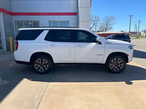 Used 2023 Chevrolet Tahoe Z71 w/ Luxury Package AWD/4WD image 6