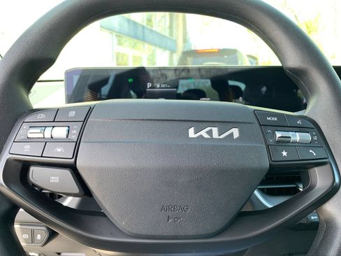 Used 2025 Kia K4 FWD image 27